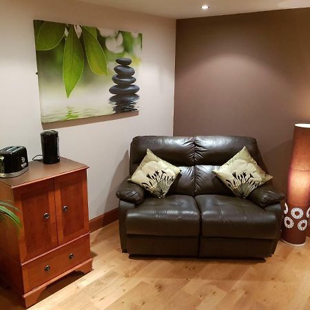 The Smiddy Suite Ellon Exterior foto