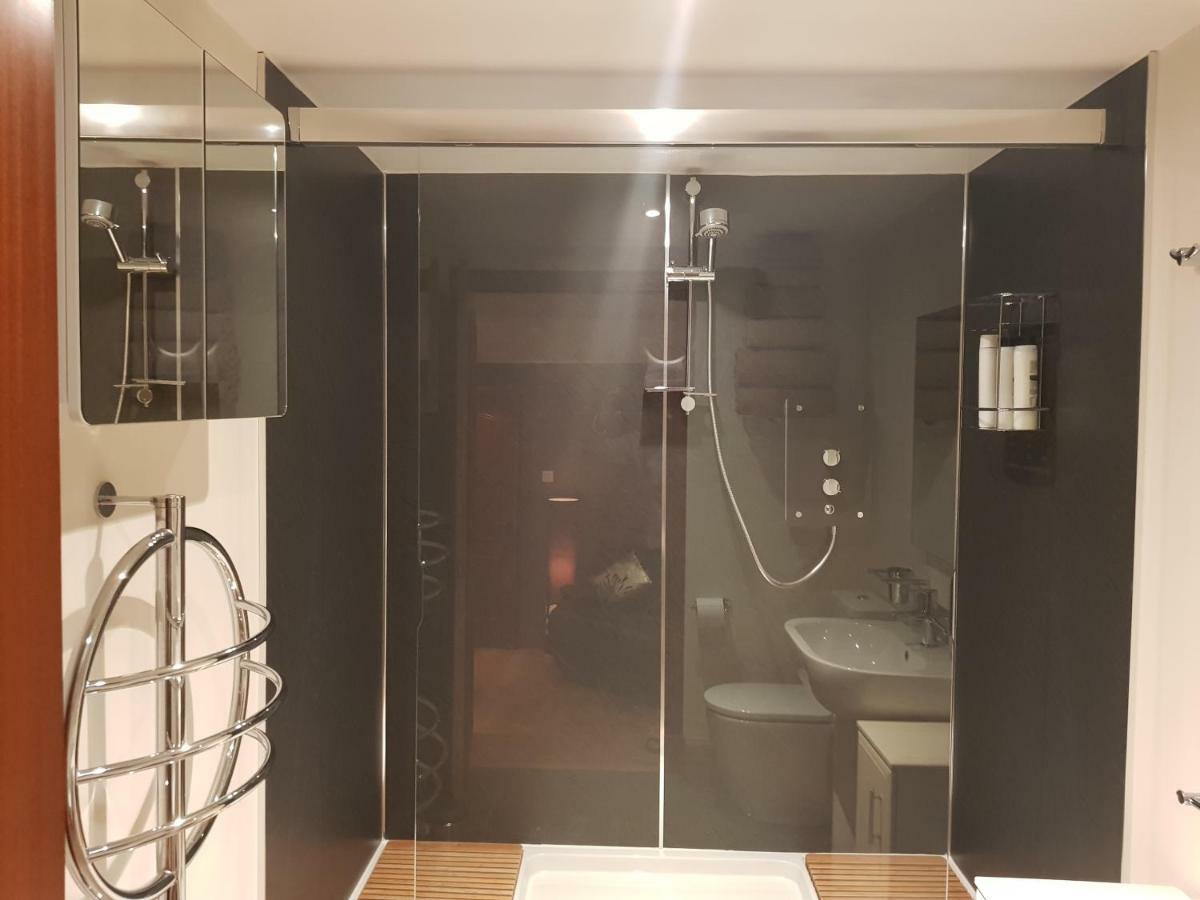 The Smiddy Suite Ellon Exterior foto